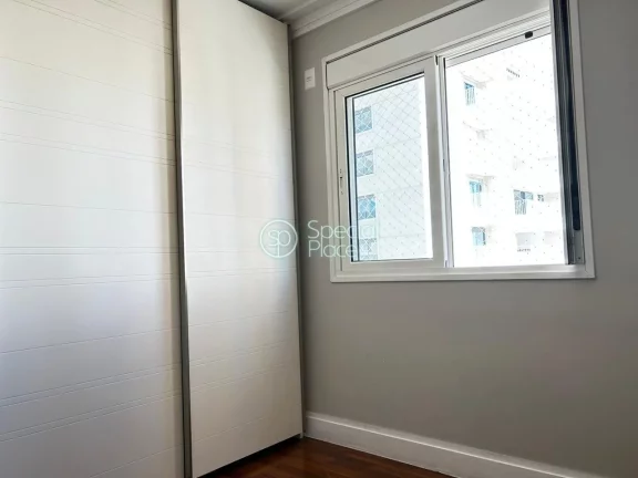 Imagem Excelente apartamento com 151m² no Itaim. Amplo living com varanda gourmet, sala de jantar e home t...