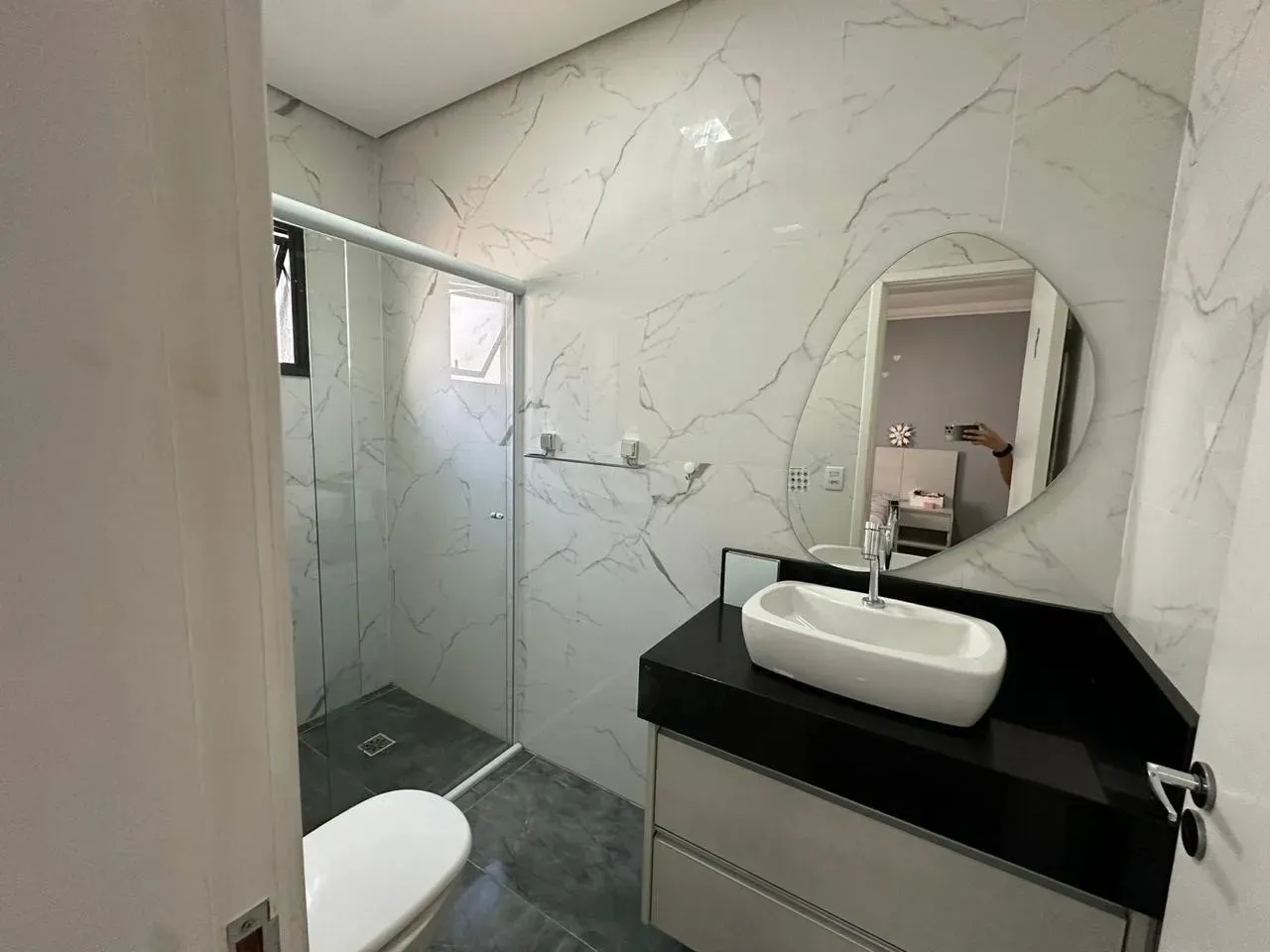 Imagem Casa Semi Mobiliada no Ibiti do Paço - 310m² Construídos, 3 Suítes e Piscina
