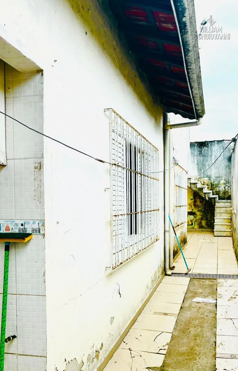 Imagem Casa Ampla 138m² | Suíte c/ Banheira | 2 Vagas | 700m da Praia