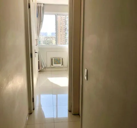 Imagem Apartamento com 2 Quartos à Venda,  em Pedra de Guaratiba - Rio de Janeiro