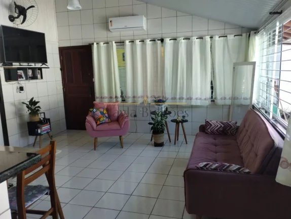 Imagem CASA RESIDENCIAL em FLORIANÓPOLIS - SC, DANIELA