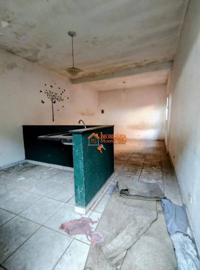 Imagem Sobrado à venda, 252 m² por R$ 397.499,00 - Jardim Adriana - Guarulhos/SP