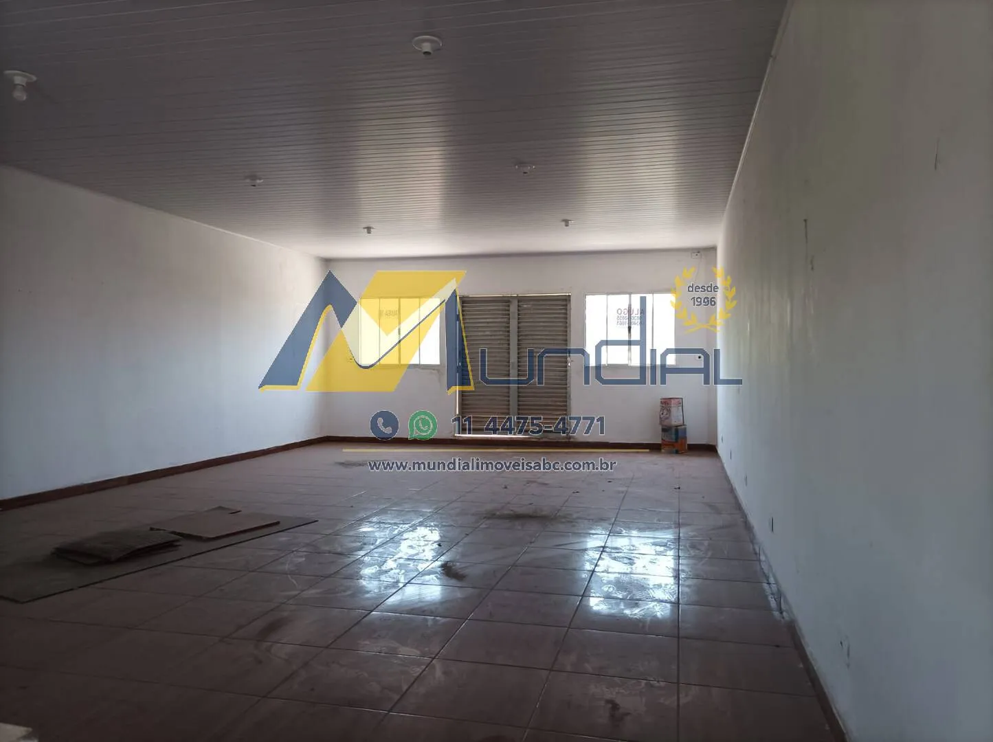 Imagem Alugo Sala Comercial em Parque Erasmo Assunção, Santo André