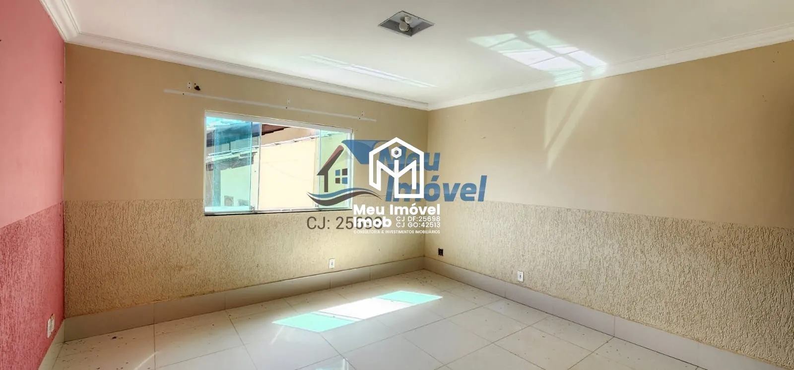 Imagem Casa 4 Quartos 1 Suíte 4 Vagas 300m² Depósito Piscina