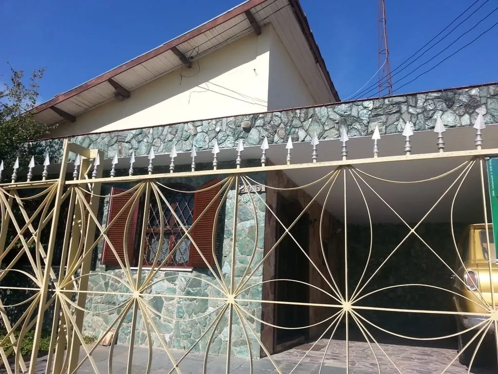 Foto do imóvel Casa à venda 3 Quartos, 3 Suites, 3 Vagas, 300M², Chácara Galega, Pindamonhangaba - SP