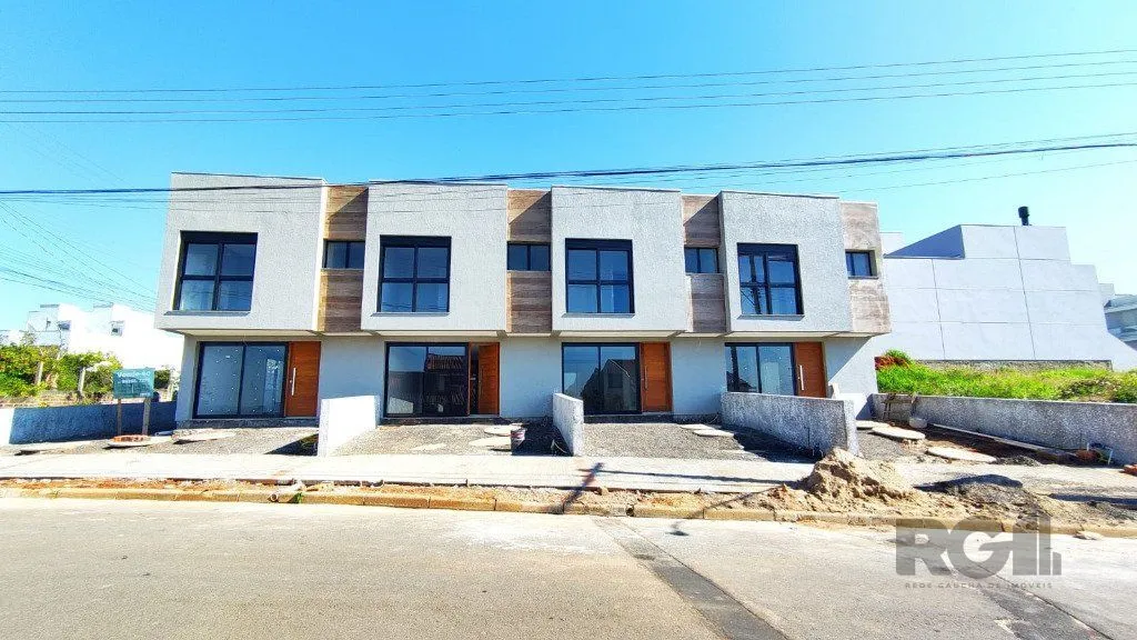 Imagem Sobrado a Venda no Residencial Verdes Campos na Rua Anna Abruzzi.