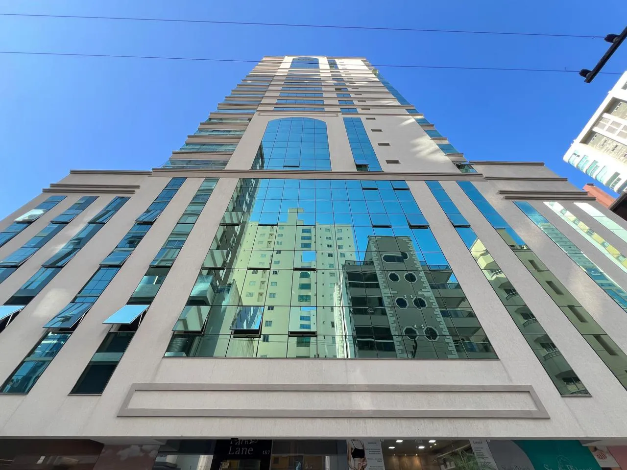 Foto do imóvel Apartamento com vista para o mar à venda com 166m2 por R$ 3.200.000,00