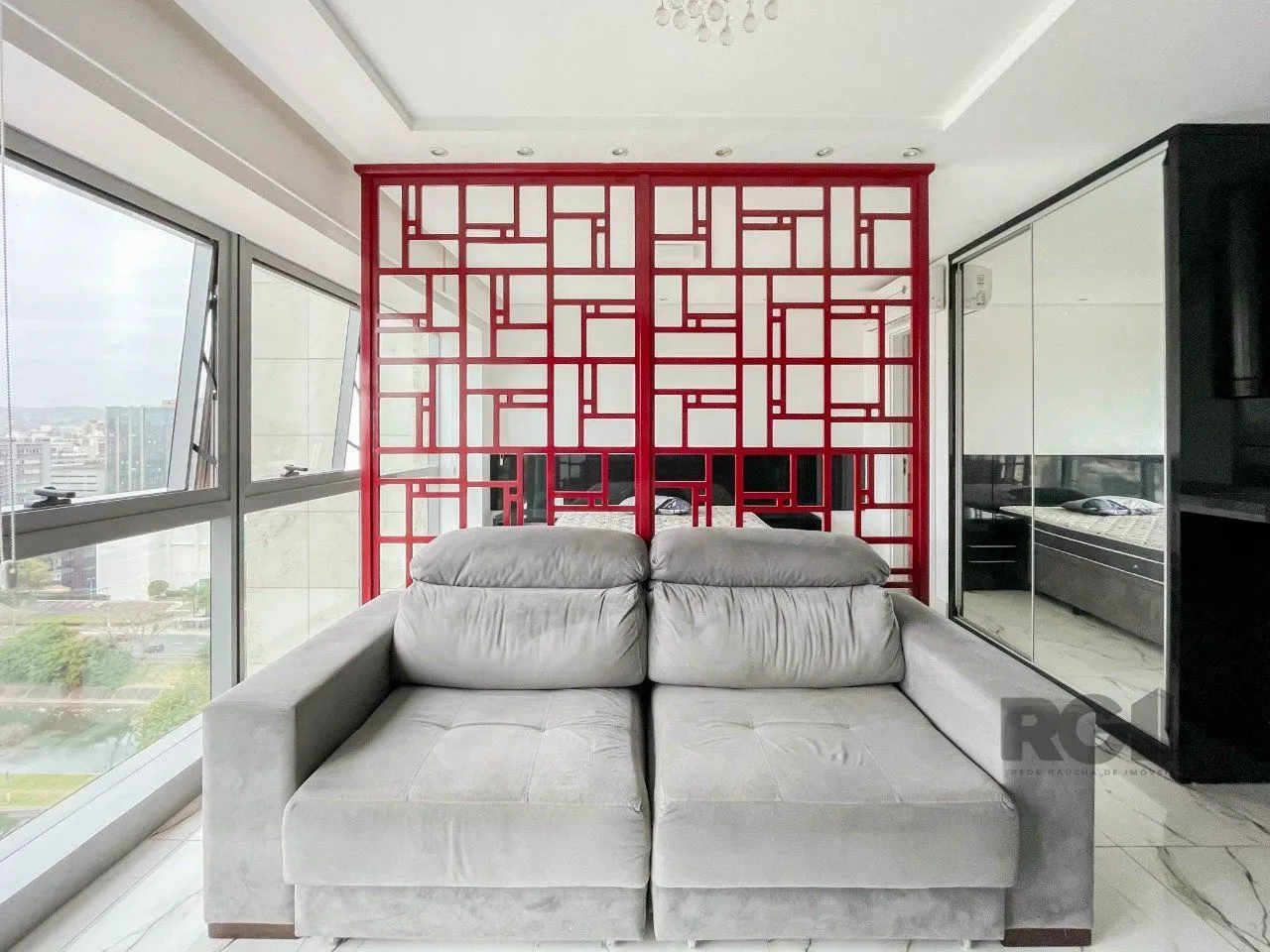 Imagem APARTAMENTO DE 38M² COM 1 DORMITÓRIO E 1 VAGA - BAIRRO PRAIA DE BELAS