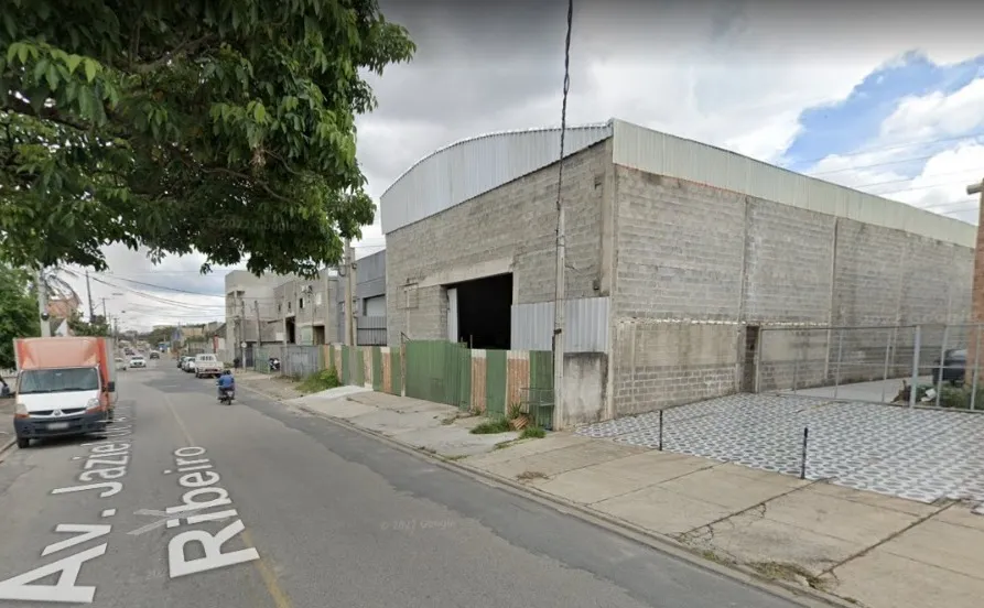 Imagem GALPÃO COMERCIAL DE 842M² NO JARDIM ANA CLAÚDIA!!