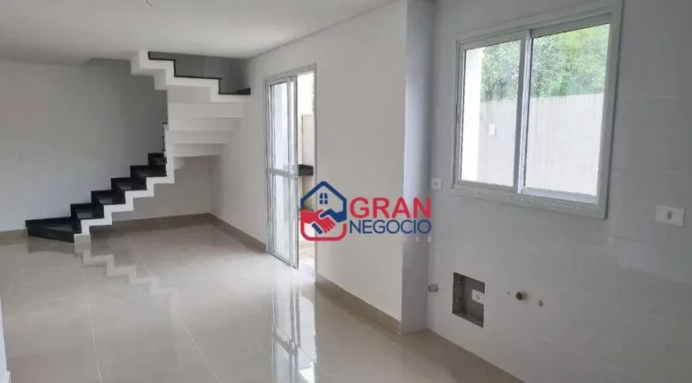 Imagem Triplex mobiliado em condomínio fechado alugo