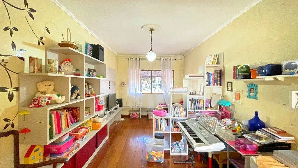 Imagem Casa 4 Dormitórios Bairro Gloria