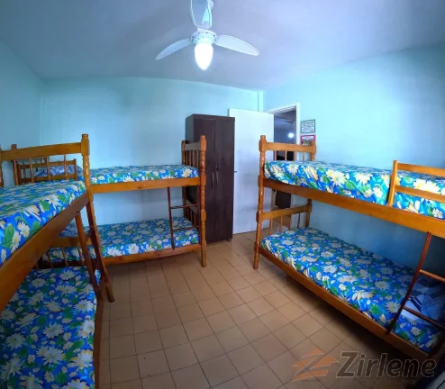 Imagem Apartamento Aconchegante de 2 Quartos na Segunda Quadra do Mar