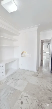 Imagem 150 m² bem distribuídos na Graça: 2 salas com varanda, 3 suítes, dependência completa e 3 vagas num