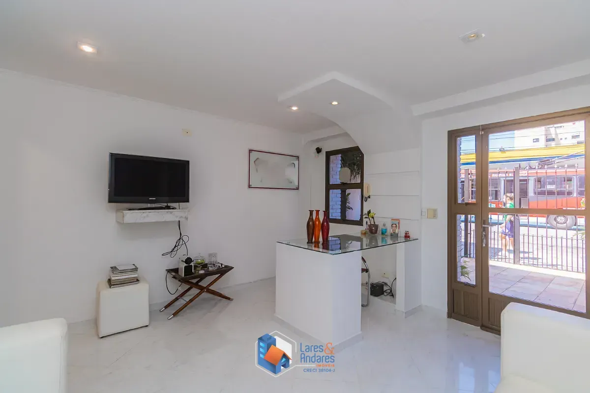 Foto do imóvel Casa comercial para venda em Jardim da Glória, 110m² em Rua Coronel Diogo