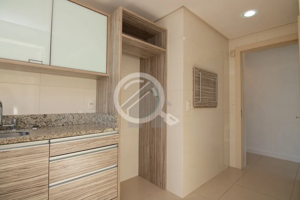 Imagem Excelente apartamento de 3 dormitórios com vista deslumbrante, andar alto com sol perfeito Norte/Oe...