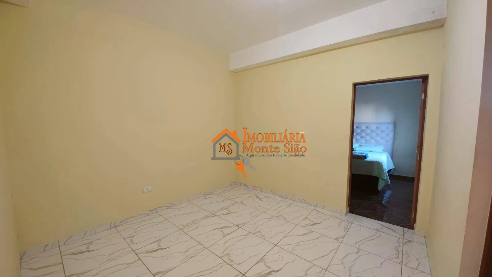 Imagem Sobrado à venda com 3 casas, 250 m² por R$ 450.000 - Parque Primavera - Guarulhos/SP
