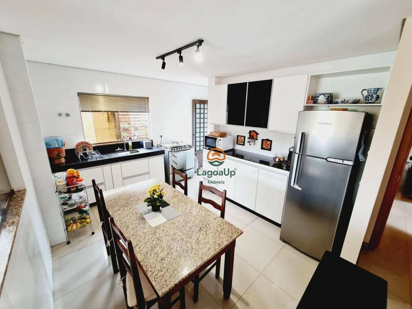 Imagem Casa com 4 dormitórios à venda, 110 m² por R$ 1.050.000,00 - Condomínio Residencial Cedro - Lagoa Santa/MG