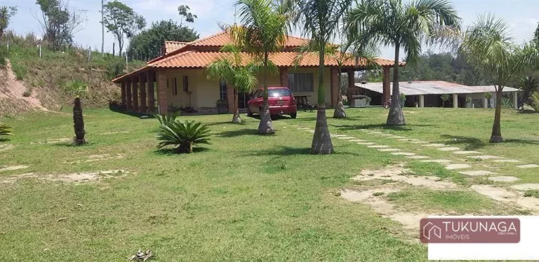 Sitio Guararema - 38 mil m² - 2 Casas - 8 Dormitórios - Oportunidade.