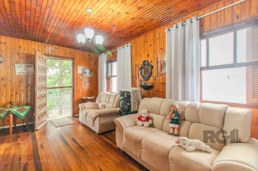 Imagem Casa para Venda - 251m², 5 dormitórios, 3 vagas - Nonoai