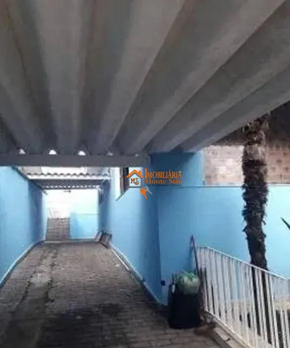 Imagem Casa à Venda na Cidade Maia | 250 m² de Terreno | 2 Dormitórios | 3 Vagas | Aceita Financiamento