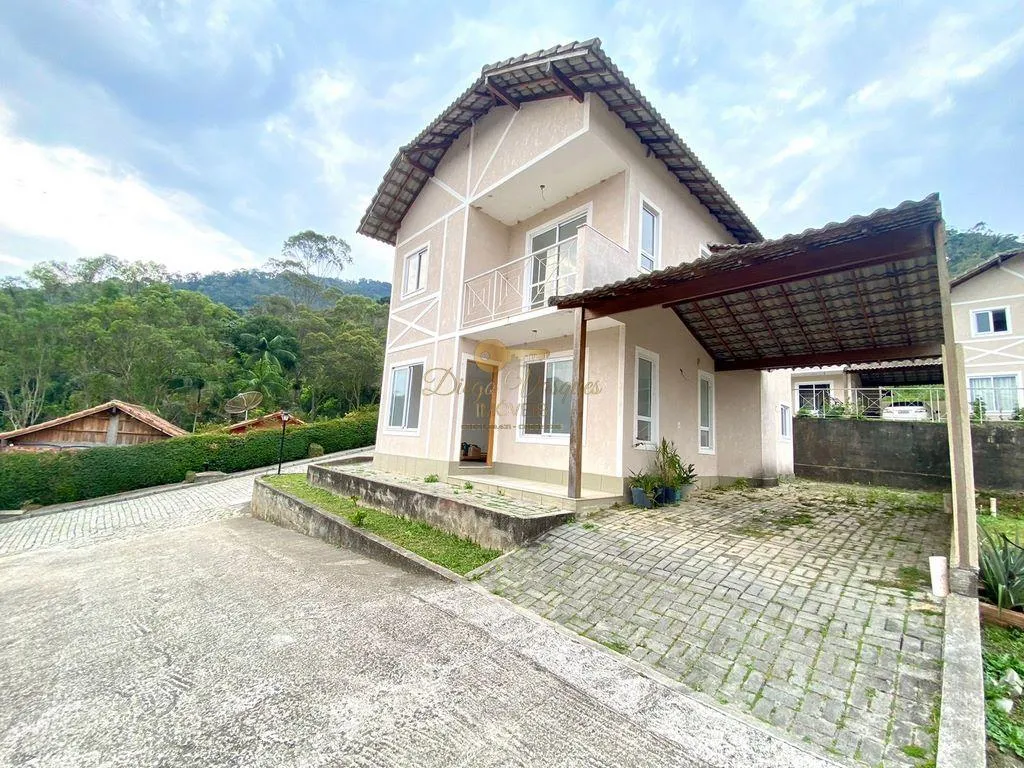 Foto do imóvel Casa em Condomínio para Venda em Teresópolis / RJ em Praça Júlio de Souza Ferreira
