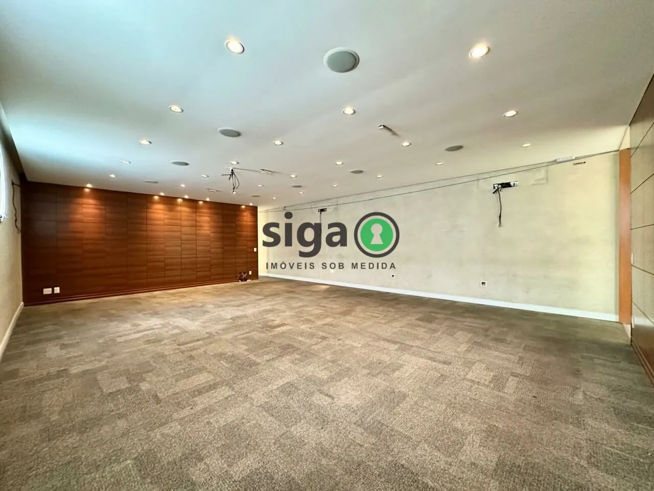 Imagem Bairro Moema Sp, Imóvel comercial de 640m2 de área útil construída em 500m2 de terreno, em dois piso