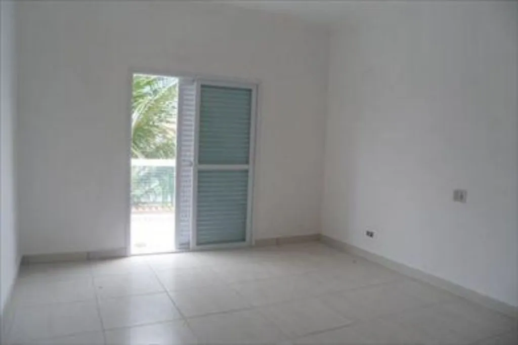 Imagem CASA COM 500,00 m² - NOVA MIRIM - PRAIA GRANDE SP