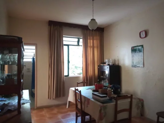 Imagem VENDE -SE CASA NO CENTRO DE T. OTONI