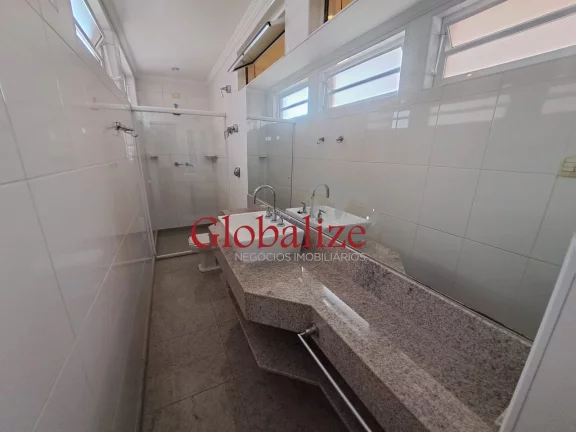 Imagem Apartameno à venda com 210m², 3 quartos, 2 suítes, 2 vagas, frente mar por R$2.700.000,00 no Boqueirão em Santos