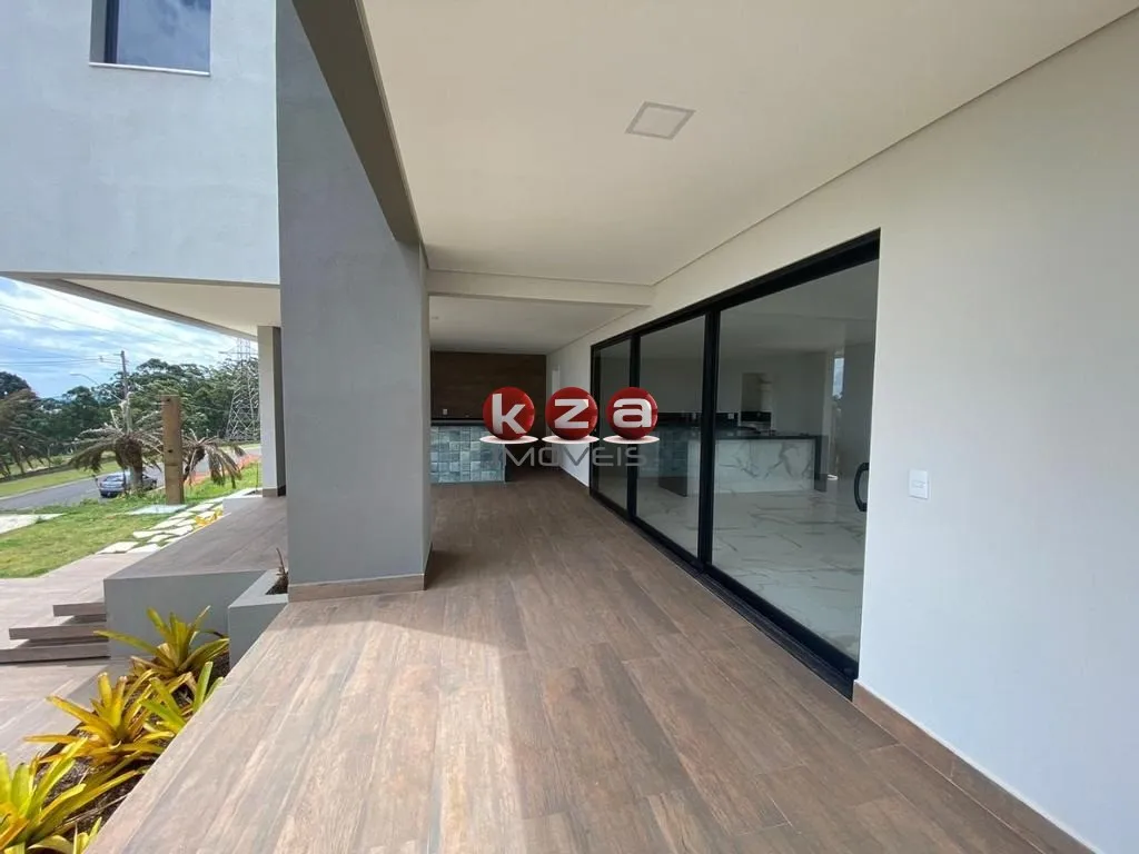 Imagem Casa de Luxo em Condomínio Campo de Toscana, Vinhedo-SP: 4 Quartos, 4 Suítes, 3 Salas, 6 Banheiros, 6 Vagas, 328m². Venda ou Locação.