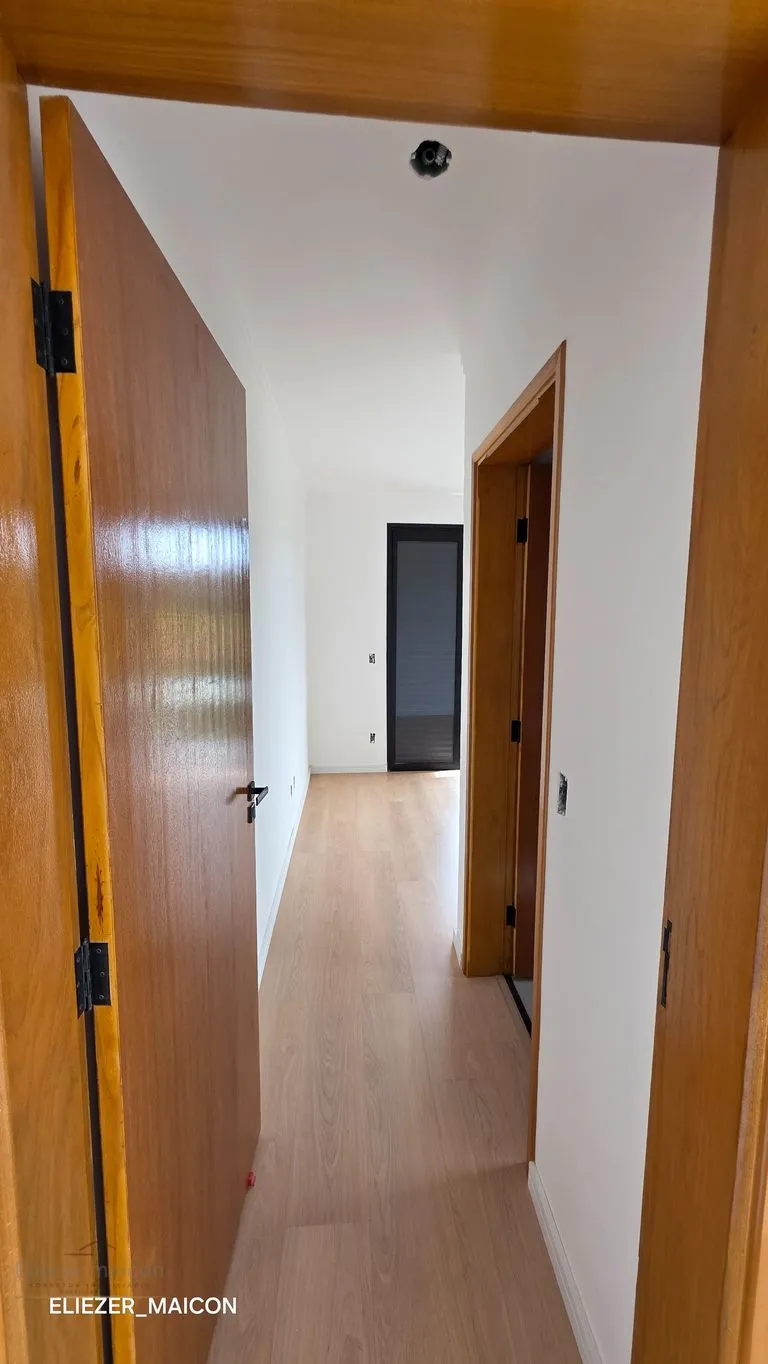 Imagem Sobrado a venda com 3 quartos no bairro jardins de florença Poços de Caldas - MG