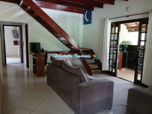 Imagem Excelente casa tipo sobrado