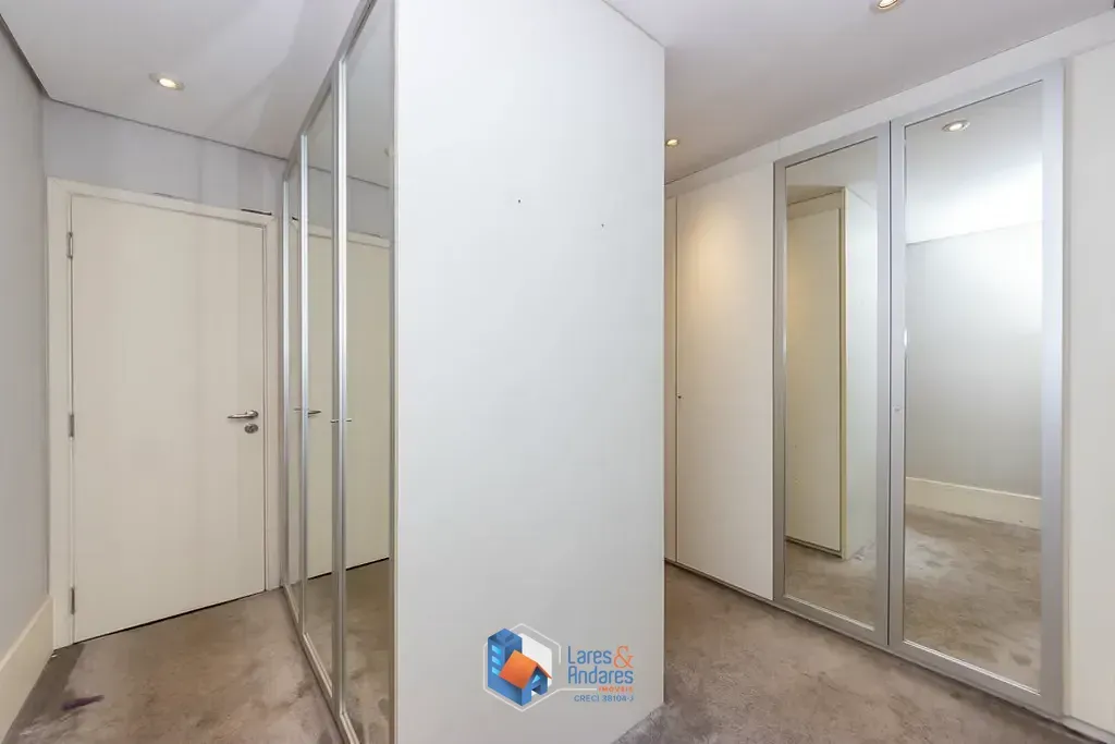 Imagem Apartamento à venda 4 Quartos 3 Suites 4 Vagas 233M² Vila Uberabinha São Paulo - SP