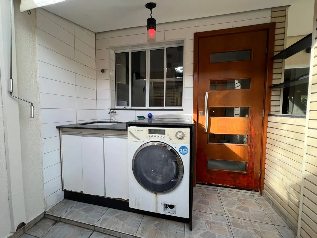 Imagem Linda casa mobiliada no Condomínio Village Salermo de 150m²