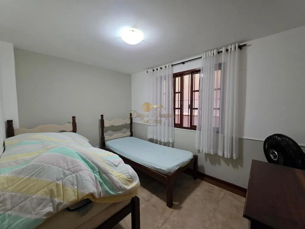 Imagem Casa em Condomínio para Venda em Teresópolis / RJ no bairro Iucas