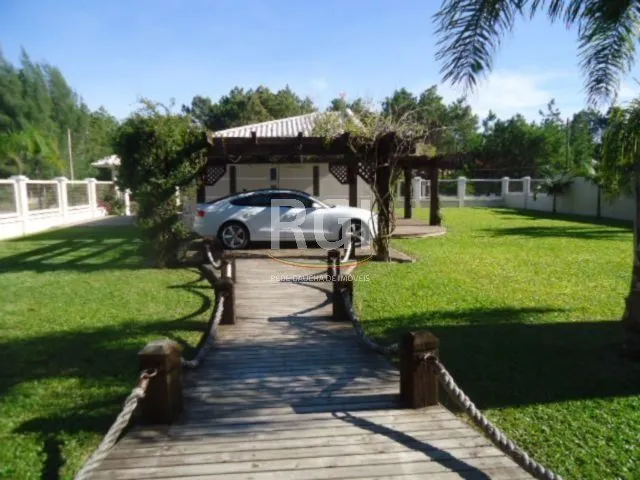 Imagem Casa para Venda - 320m², 4 dormitórios, sendo 2 suites, 3 vagas - Centro