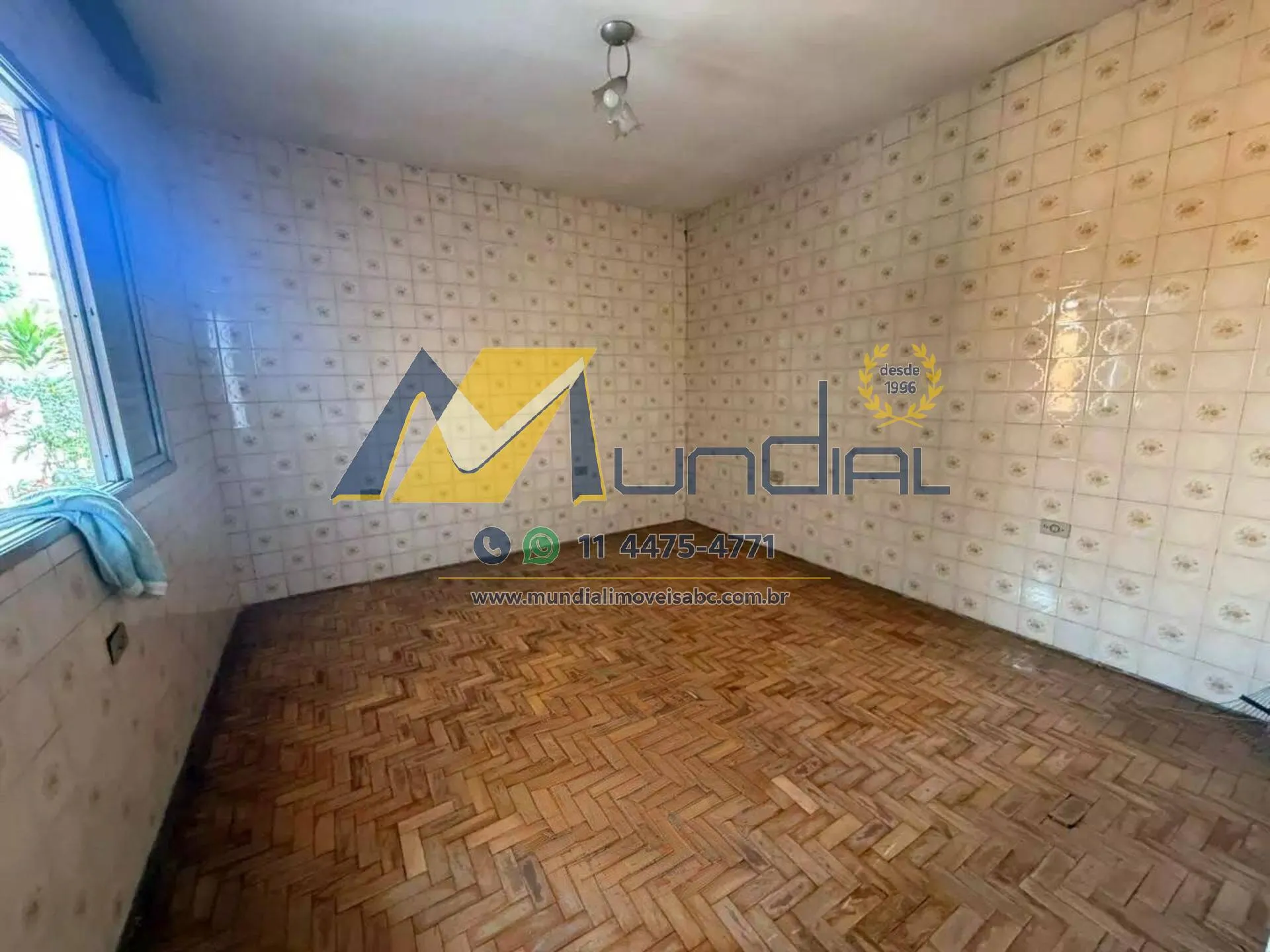 Imagem asa Térrea à Venda no Jardim Santo Alberto - 300 m² de Terreno e 7 Vagas