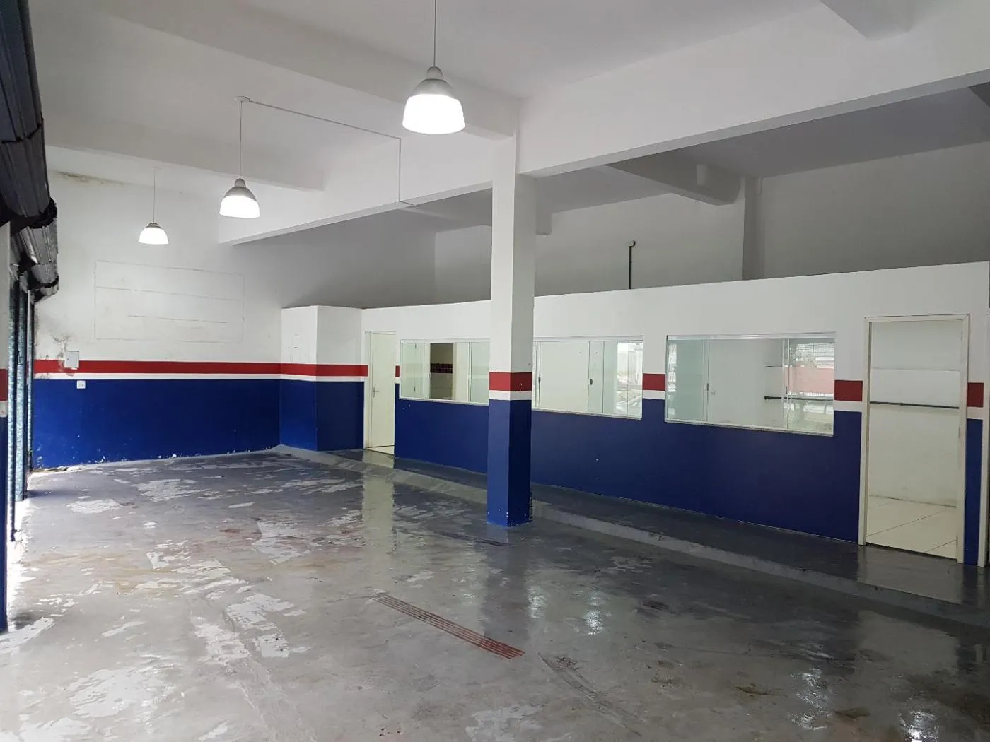 Imagem Comercial para Venda em Petrópolis / RJ no bairro Bingen