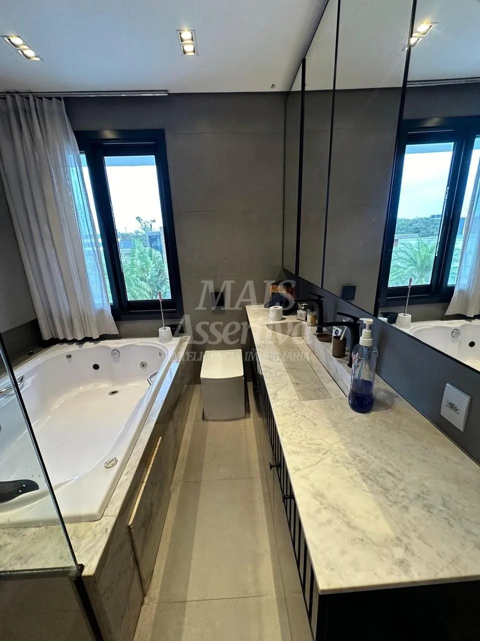 Imagem Excelente Casa Mobiliada para venda no Condomínio Reserva das Águas - Torres/RS