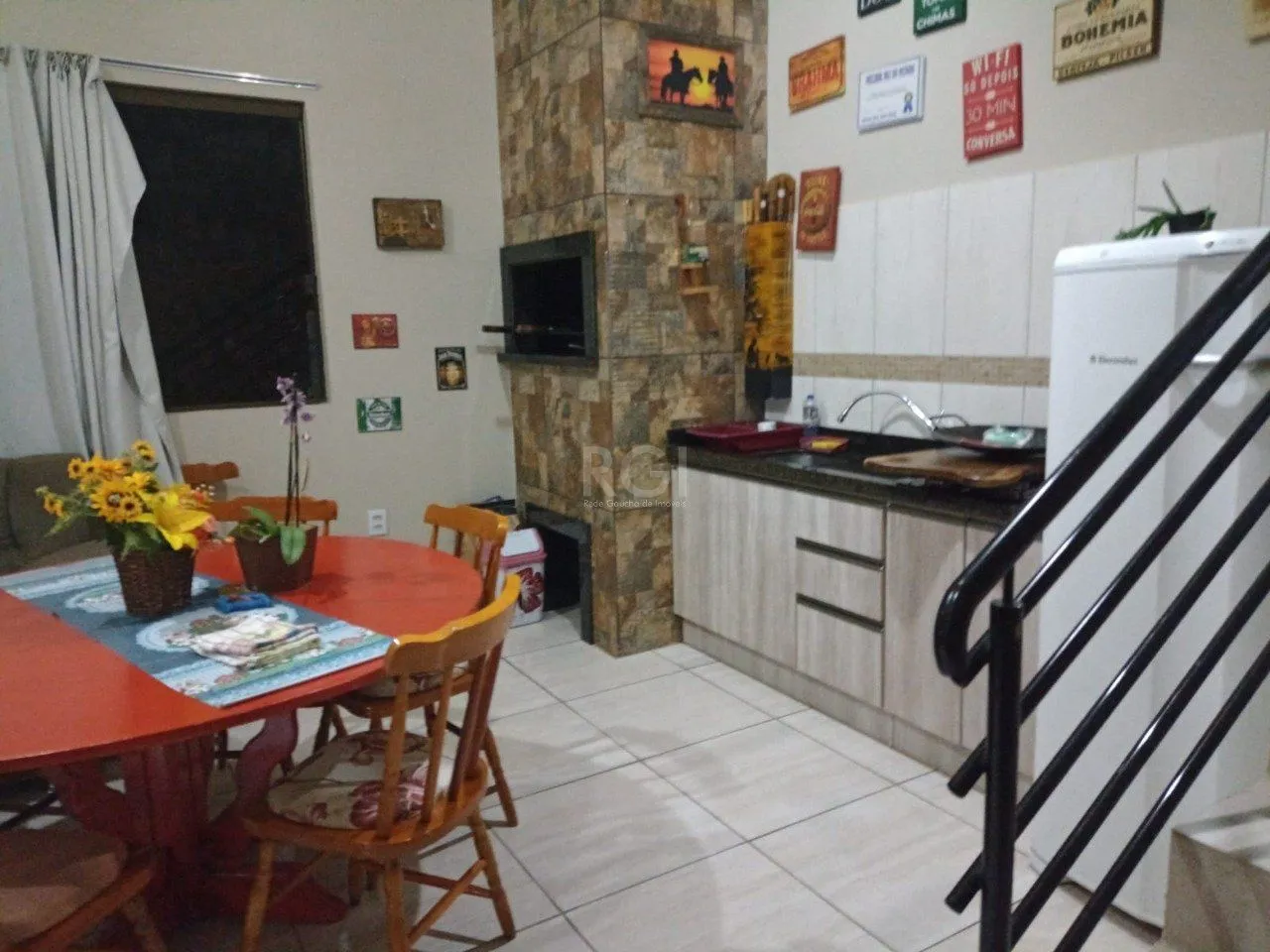 Imagem Sobrado para Venda - 240m², 3 dormitórios, sendo 1 suites, 2 vagas - Vila Vista Alegre
