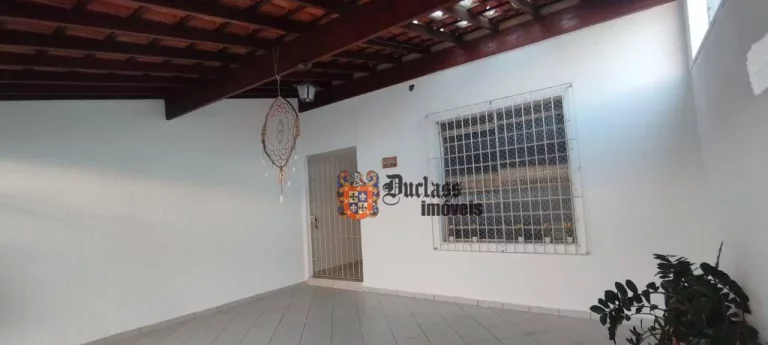 Foto do imóvel Sobrado com 4 dormitórios à venda por R$ 480.000,00 - Centro - Taubaté/SP