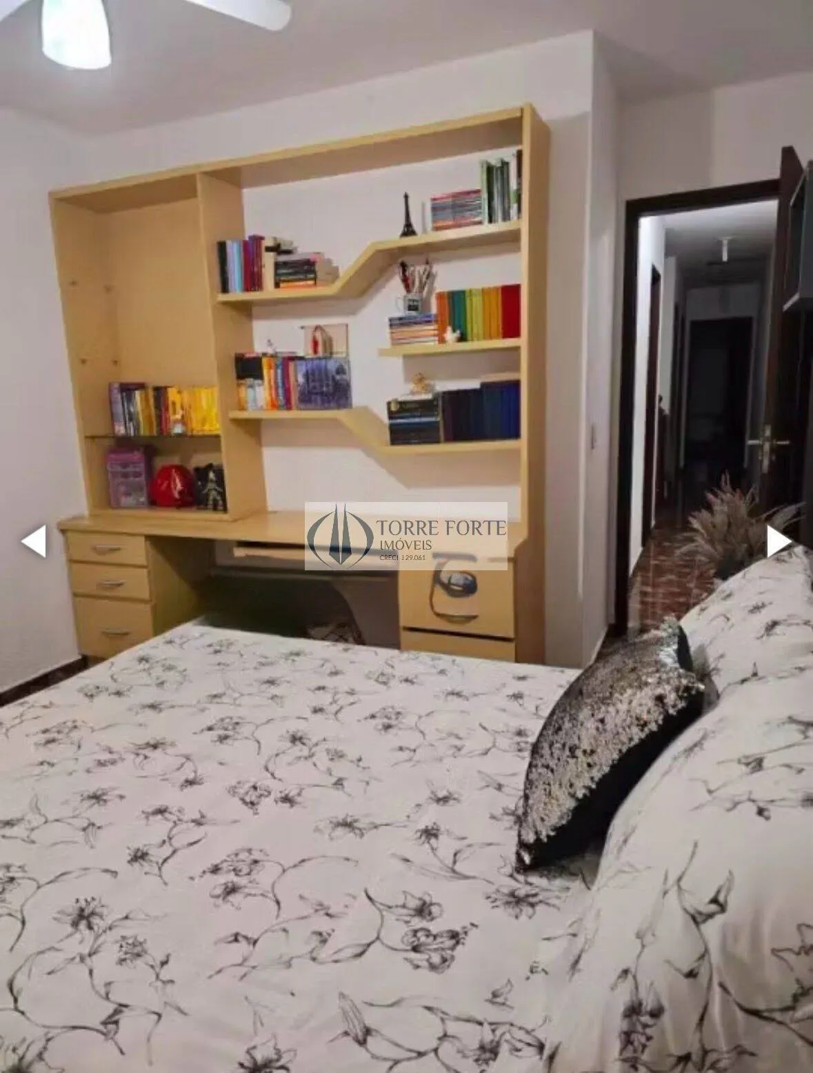 Imagem Lindo Sobrado com 4 dormitorios 1 suite 3 vagas,Piscina na Cidade Patriarca