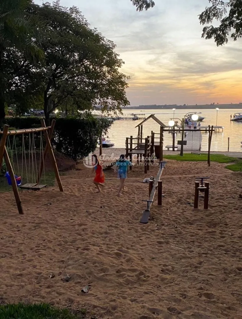 Imagem Rancho com 4 dormitórios à venda, 476 m² por R$ 1.200.000 - Condomínio Marina Bonita - Zacarias/SP
