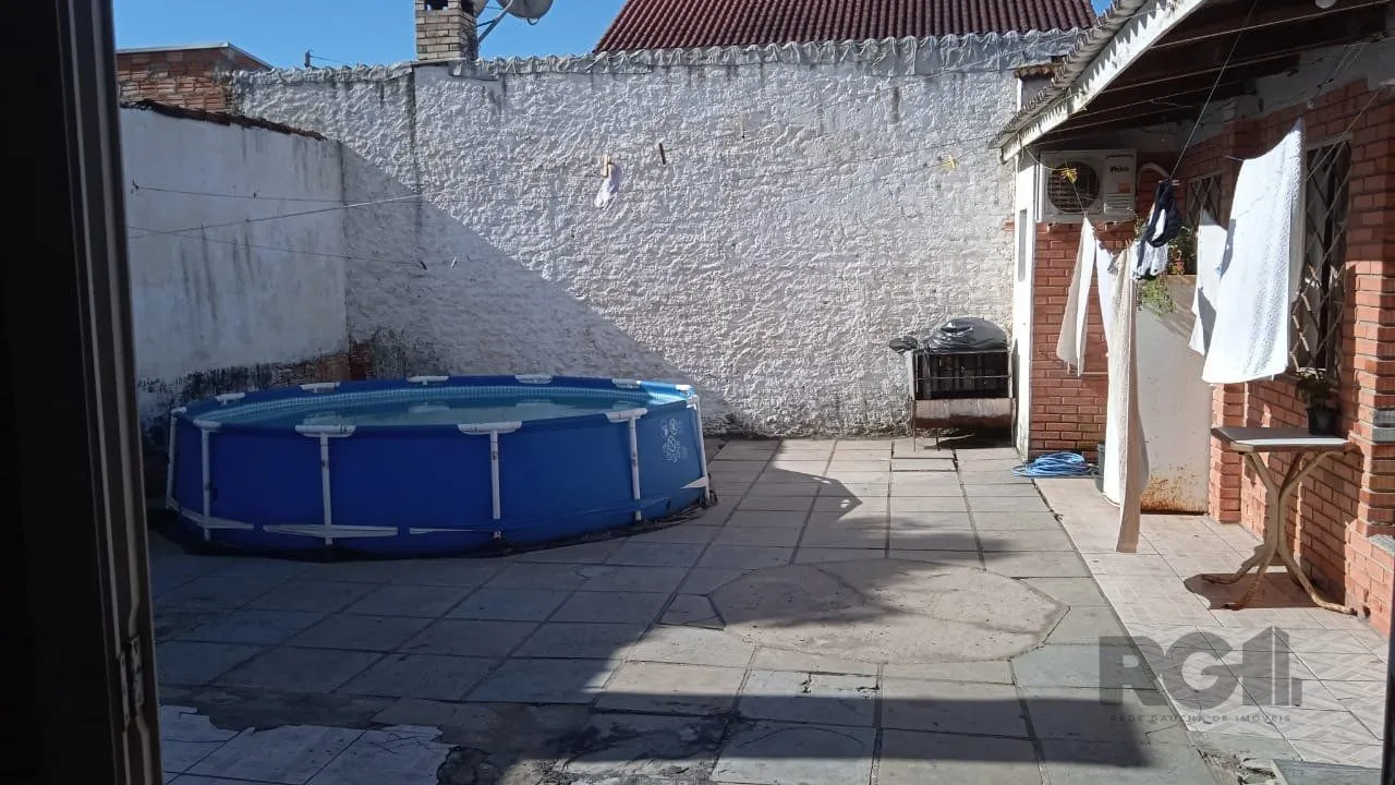 Imagem Casa 3 dormitórios, vagas de garagem, Bairro Vila Cachoeirinha