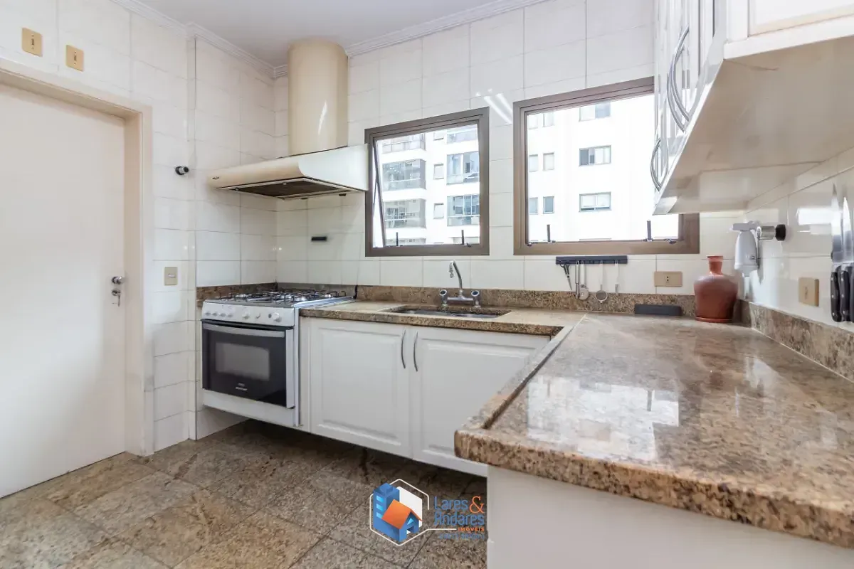Imagem Apartamento para venda em Vila Suzana com 3 quartos, sendo 3 suítes, 242m²