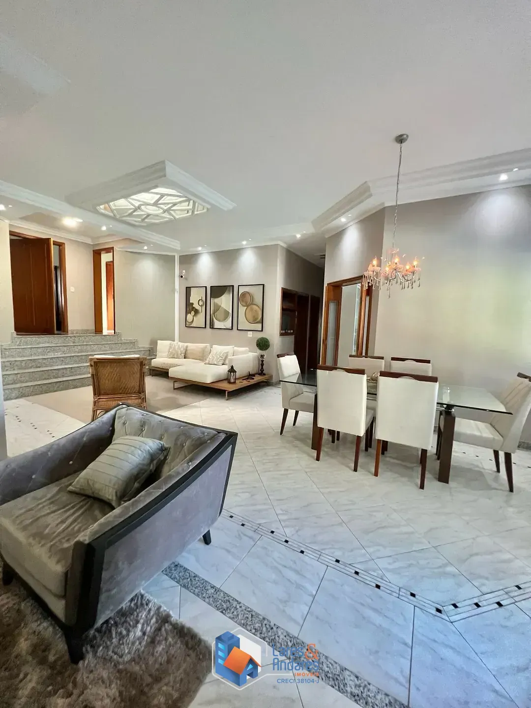 Imagem Sobrado para venda em City América com 4 quartos, sendo 4 suítes, 600m²