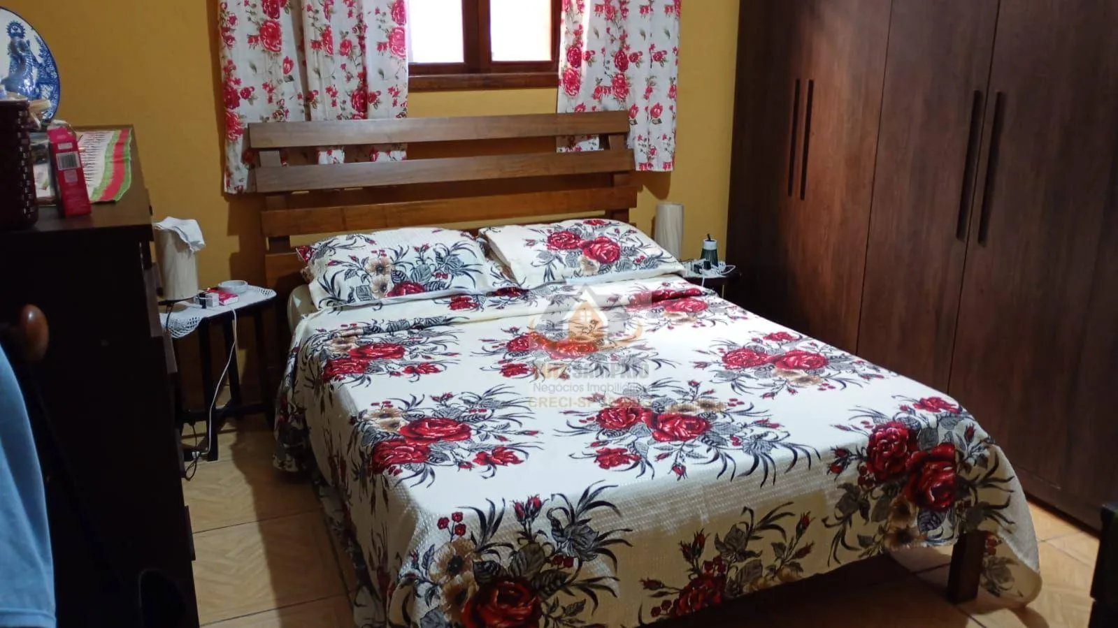 Imagem Oportunidade, Casa 3 Dormitórios (1 Suite), Laranjeiras, R$ 310.000,00