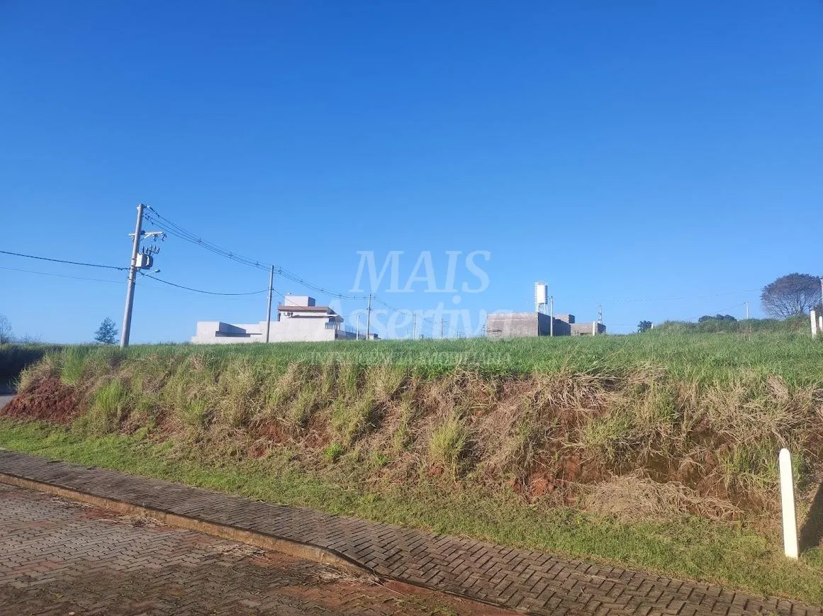 Imagem Excelente terreno de esquina à venda no bairro Lomba Grande em Novo Hamburgo/RS