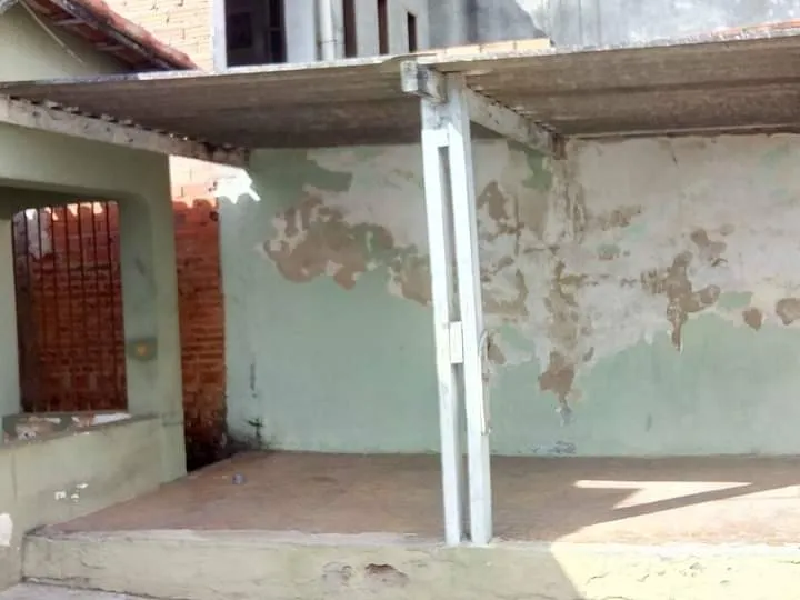 Imagem Casa Comercial à Venda em Votorantim-SP - 3 Quartos, 1 Sala, 1 Banheiro, 1 Vaga de Garagem - Imperdível!