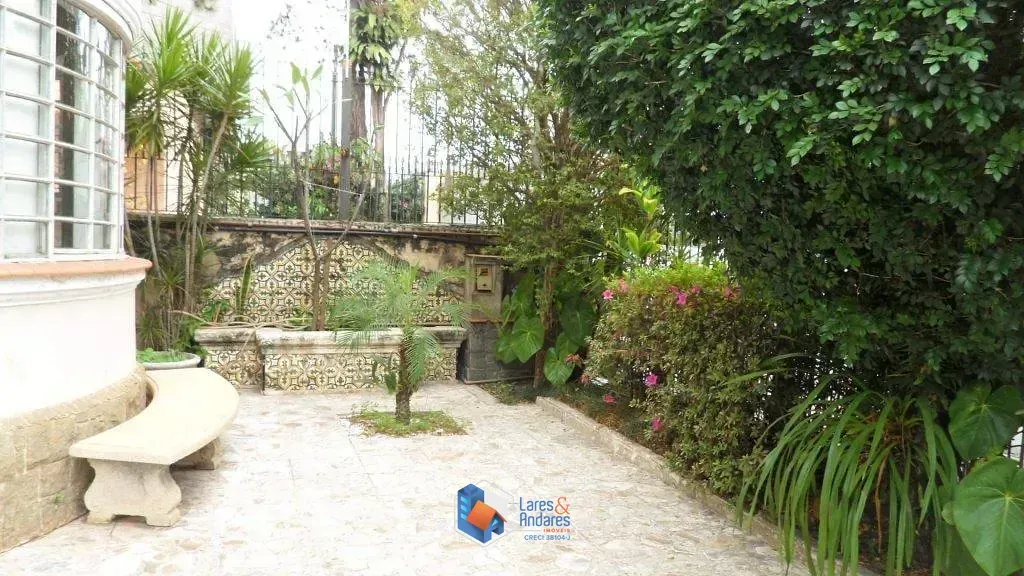 Imagem Sobrado para venda em Mirandópolis com 3 quartos, sendo 1 suíte, 340m²